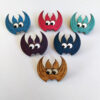 Broches chauve-souris couleur