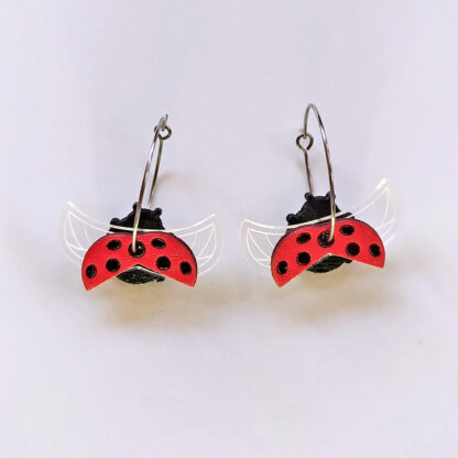 boucles d'oreilles coccinelle bois